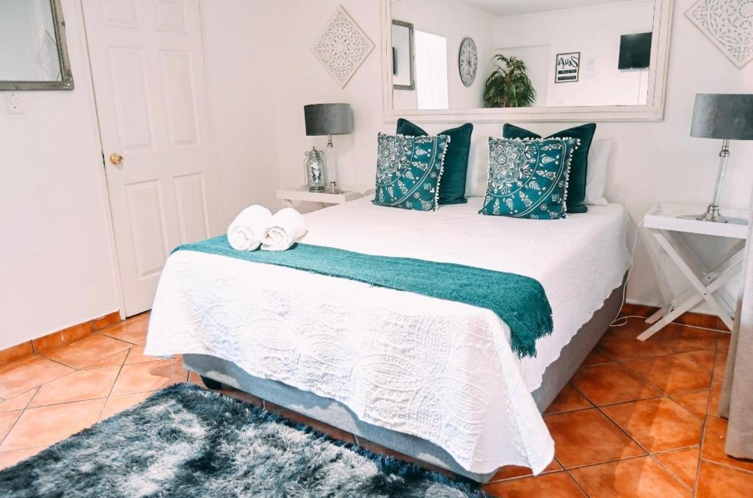Zhantique Guest House 1- Unit 5 Boksburg Esterno foto