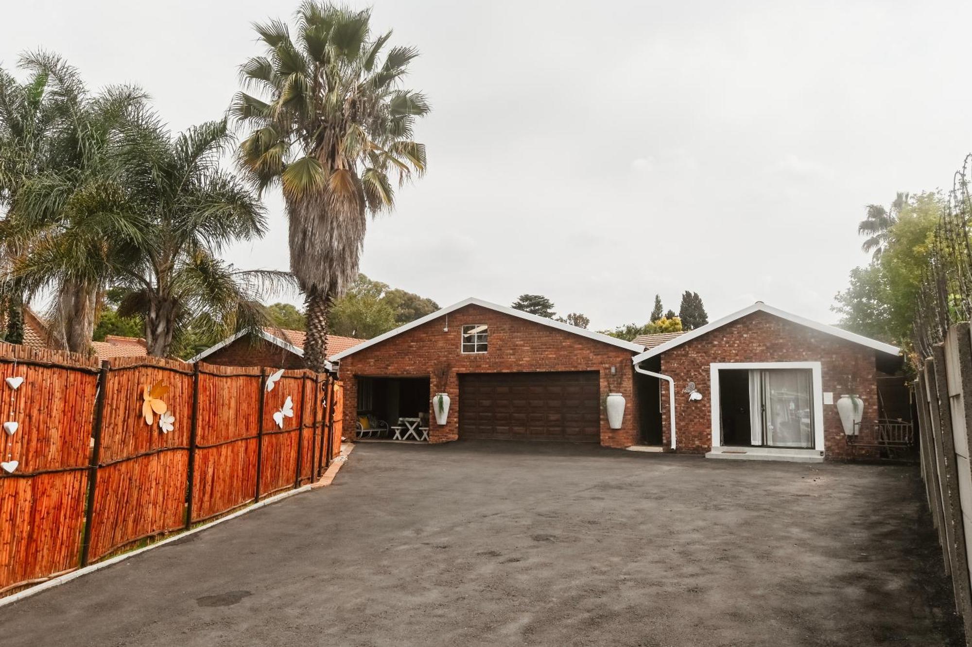 Zhantique Guest House 1- Unit 5 Boksburg Esterno foto