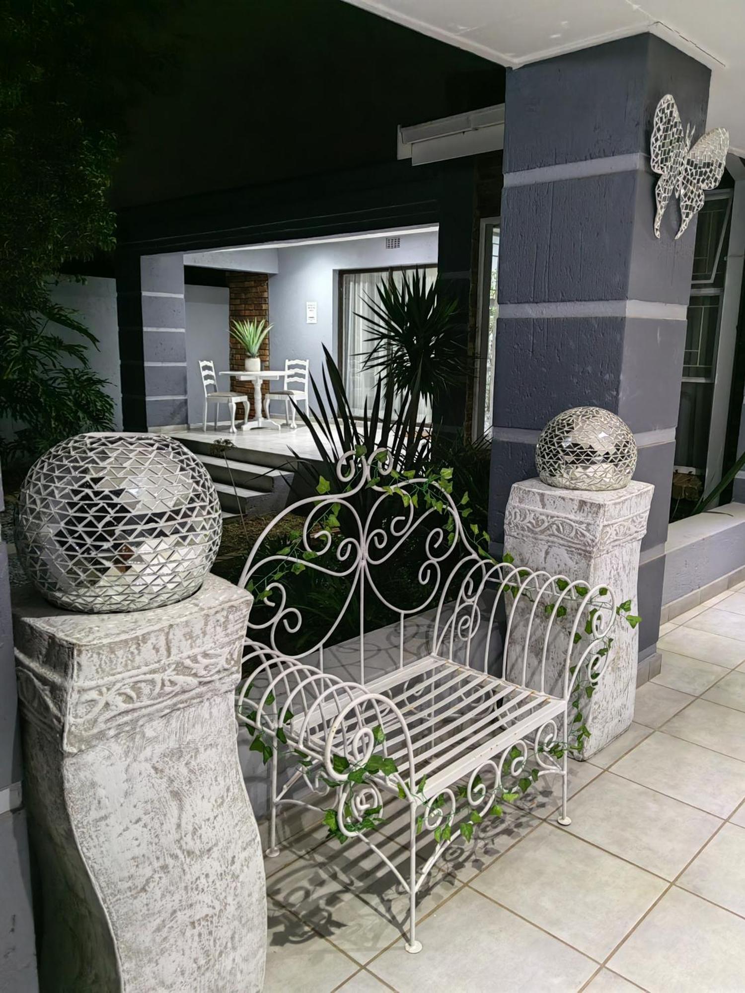 Zhantique Guest House 1- Unit 5 Boksburg Esterno foto