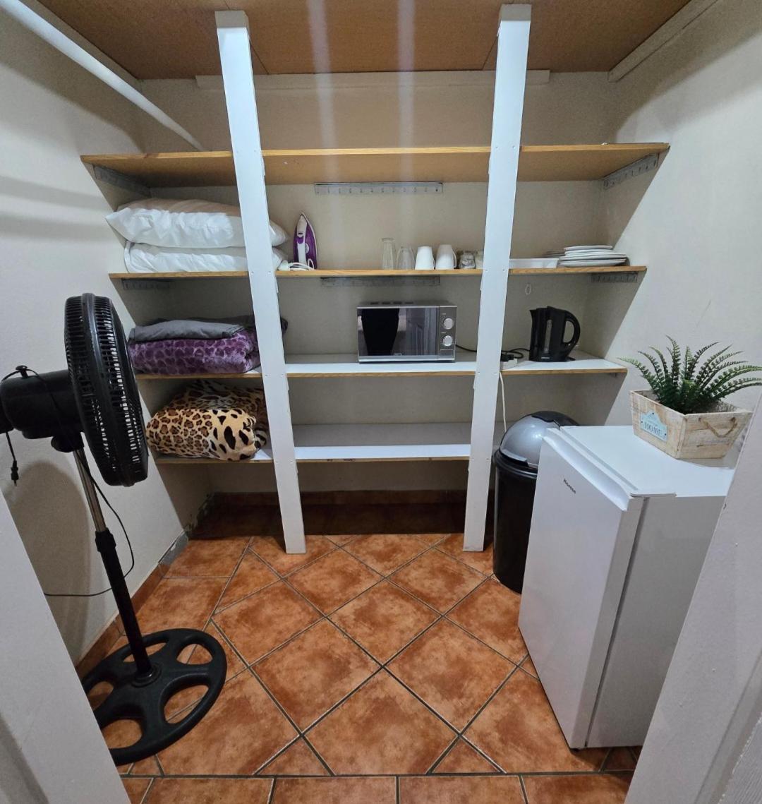 Zhantique Guest House 1- Unit 5 Boksburg Esterno foto